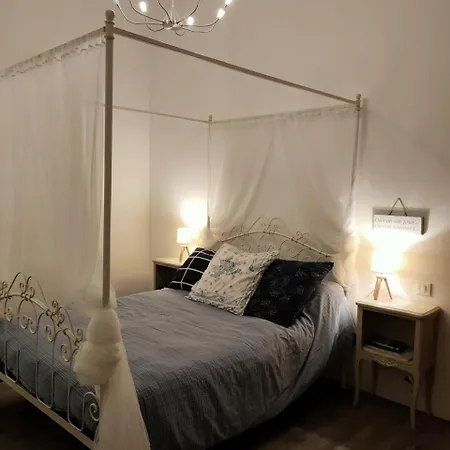 Dom wakacyjny Maison De Charme Proche Et Foret A Pied