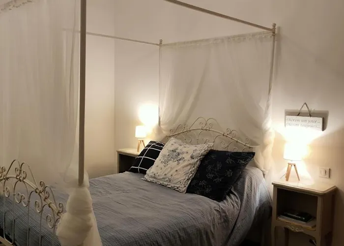 Сasa de vacaciones Maison De Charme Proche Et Foret A Pied